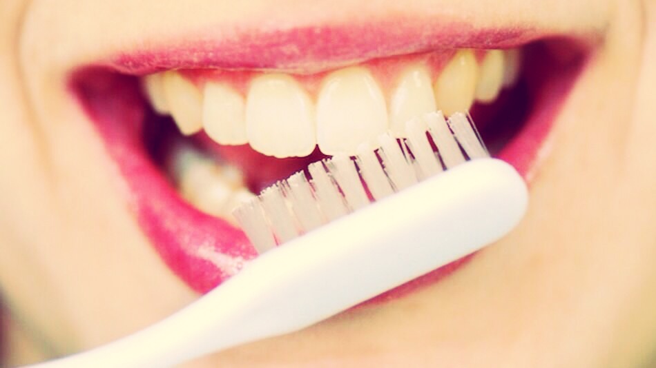 Clean Toothbrush Easy Musely