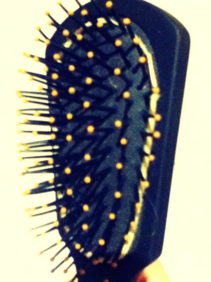Easy Way To Get Hair Out Of You Hairbrush Musely