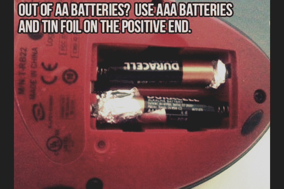 Out Of AA Batteries? Use AAA Batteries And Foil On The Positive End