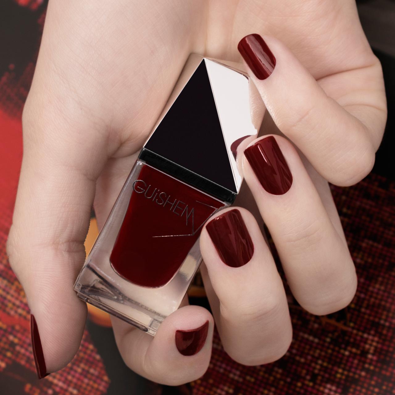 GUiSHEM Premium Nail Lacquer Crème Burgundy, Sangria - 271 GUiSHEM Premium Nail Lacquer Crème Burgundy, Sangria - 271