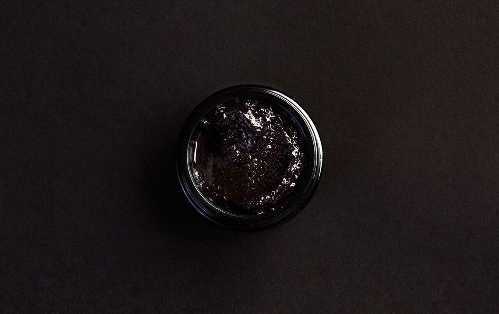N° 01 Revitalising Facial (Exfoliator, Toner & Moisture Masque) - image 4