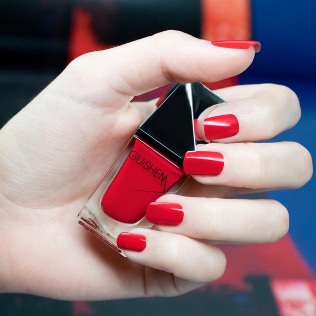 GUiSHEM Premium Nail Lacquer Crème True Red, Flame - 001 GUiSHEM Premium Nail Lacquer Crème True Red, Flame - 001