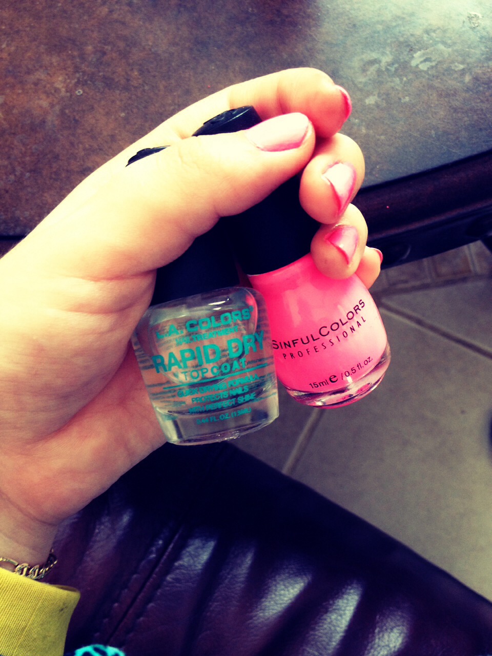 Putting Clear Nail Polish Before Putting A Color Nail Polish Will Last putting-clear-nail-polish-before-putting-a-color-nail-polish-will-last