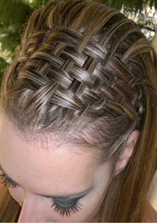 How To Do The Basketweave Braid It S So Beautiful By