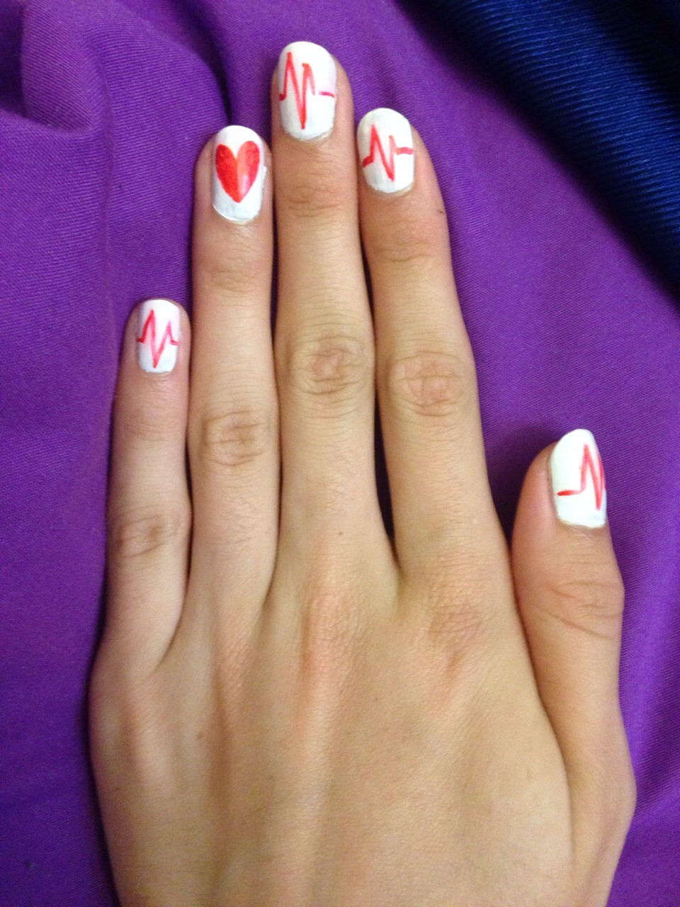 Heartbeat Sharpie DIY Nails - Musely