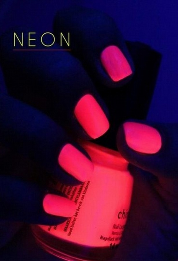 DIY Glow In The Dark Nail Polish Musely