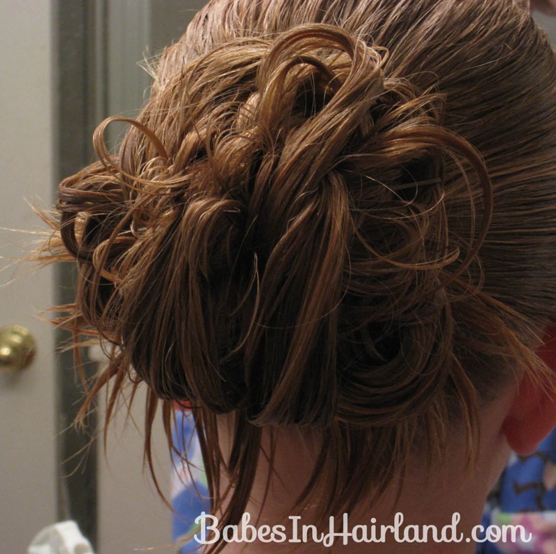 You Can Make Your Hair Wavy While Sleeping By Tessa Triest Musely