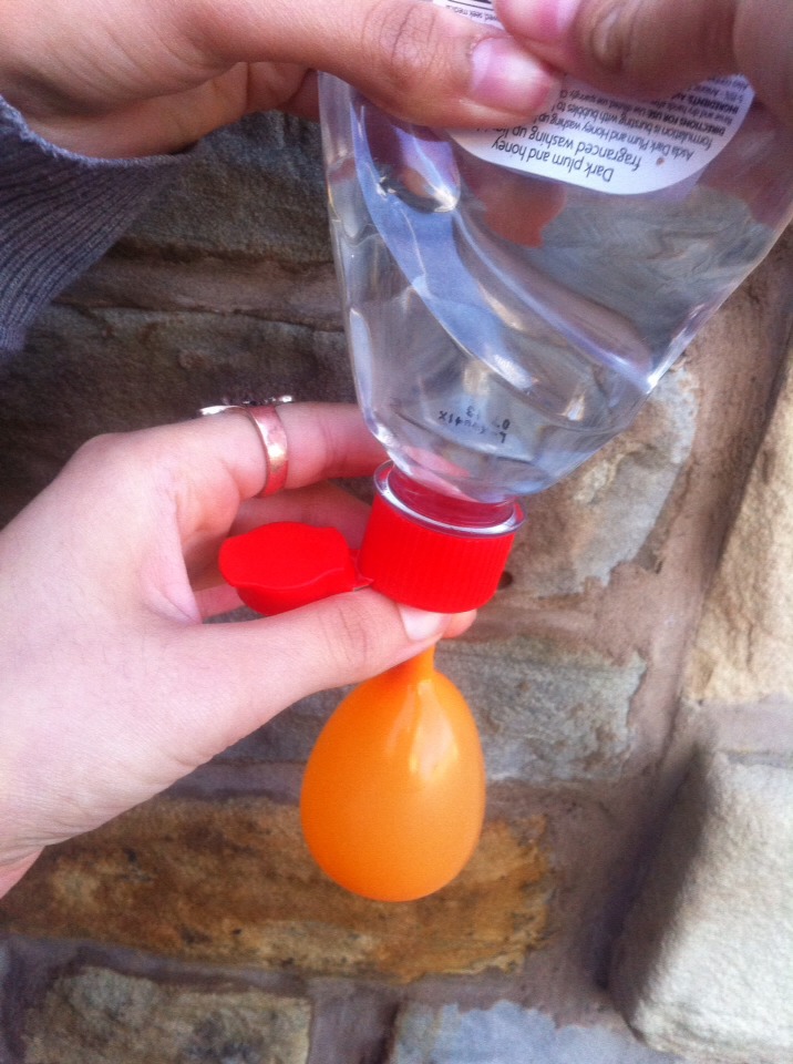 How To Fill A Water Balloon Without Using A Tap! Musely
