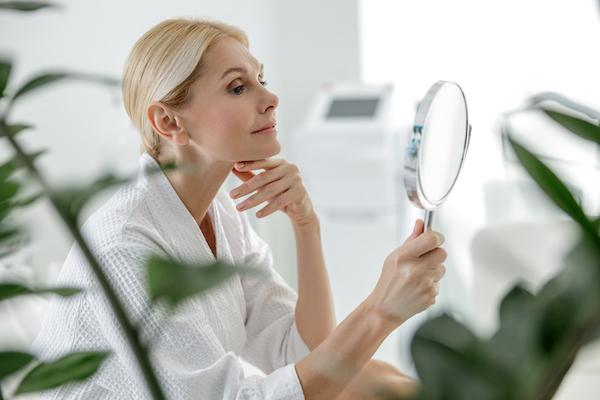 Are you wondering if you’re using your FaceRx products correctly? Asking yourself, how can I get the best results when I start? Don’t worry, we’re here to help you get the most out of your products! We have collected the most helpful tips to help guide you through your skincare journey, and the best ways to ensure progress with your medication. Be sure to follow them down to a T and you will achieve maximum results! Do: Listen to your doctor’s instructionsAt the beginning of your treatment period, your doctor should provide instructions on how to use the medication. Follow those instructions well, as compliance is key to success! You will also have access to message your doctor with any medical questions during your 60-Day Consultation Period. Don’t: Overuse your treatmentOverusing the treatment is a common mistake among patients. Please be sure to use the treatment as directed. If you have questions regarding your medication, refer to the eNurse check-up software as it will help guide your treatment. Do: Use moisturizerWe can’t stress enough the importance of using moisturizer! Your skin will benefit from adding a simple moisturizer, as it will replenish and protect the skin, and help avoid potential side effects. We recommend applying it 5 minutes after applying your FaceRx, and throughout the day as needed.Don’t: Be inconsistentBeing inconsistent is also a common mistake. We suggest trying to stick to a routine to get the best results! Do: Use sunscreen You must, must, MUST use sunscreen. FaceRx treatments can make your skin more sensitive to the sun, so applying mineral-based sunscreen with SPF 30+ is best to provide optimal protection. Our dermatologists recommend these brands: EltaMD, Aveeno, Supergoop, and CeraVe. Do: Take skip daysWe know, you’re thinking “Isn’t taking a skip day being inconsistent?” No. When we say a take skip day, we mean to remember to take breaks now and then to avoid side effects or plateauing. Skip days can consist of: stopping for a few days or switching to every other day. Do: Follow eNurseeNurse is a check-up software in the Musely app designed to guide you throughout treatment and advise on side effects tailored to your specific treatment. Throughout check-ups, you will be asked a series of questions regarding your current treatment and skin conditions. eNurse will provide recommendations regarding the answers given. We recommend turning on notifications for the Musely app so you do not miss a check-up, as you will not be able to go back and complete it! With these tips we’ve provided, you will get the absolute best results that you deserve! ✨ Don’t delay your skincare journey any longer. Start today! 