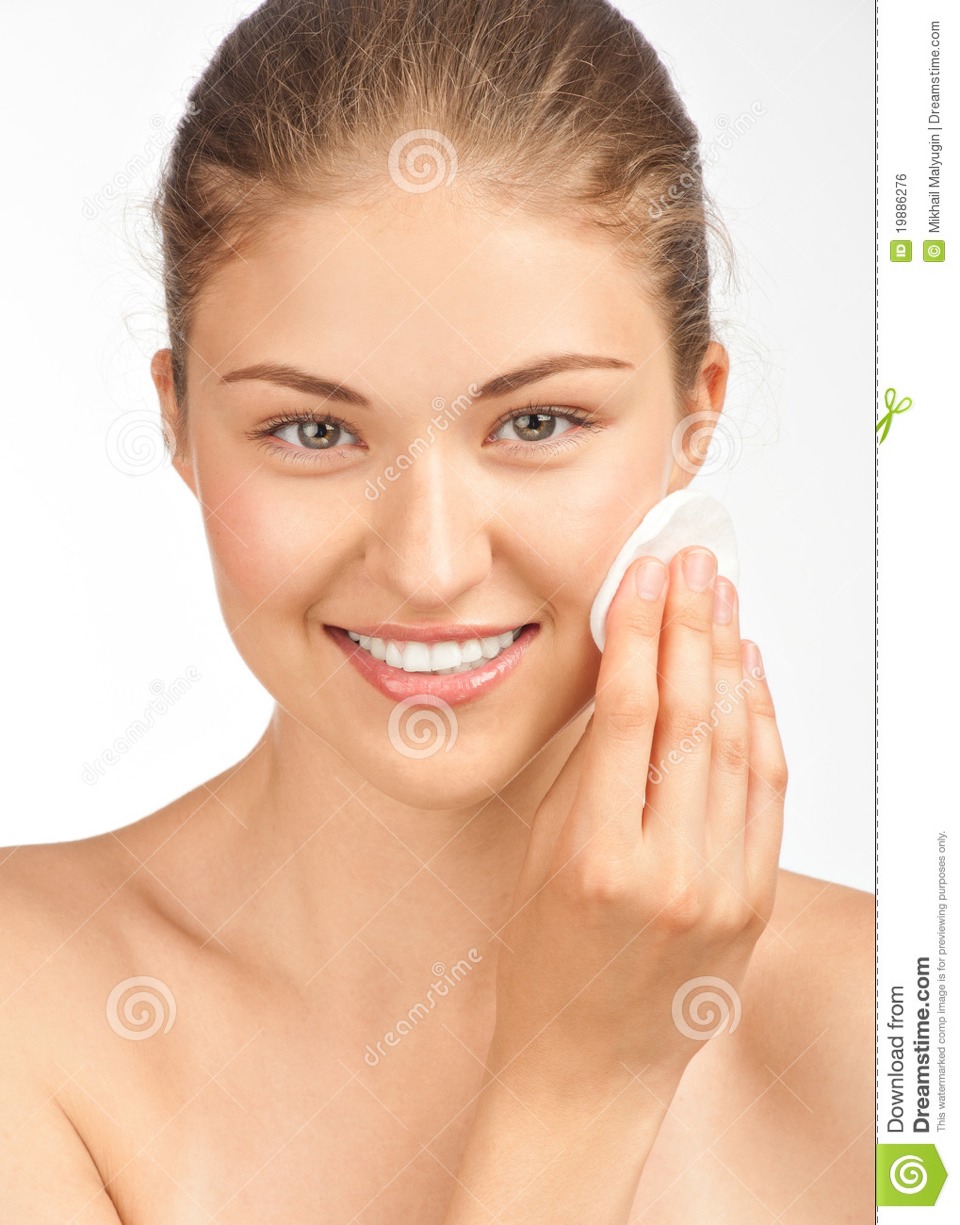 When Washing Your Face A Face Cloth Can Be A Quick Easy Way To