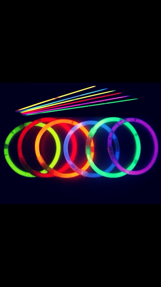 How To Charge A Glow Stick Musely