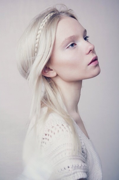 Get A Cooler Shade Of Blonde Hair Out With Yellow Brassiness By