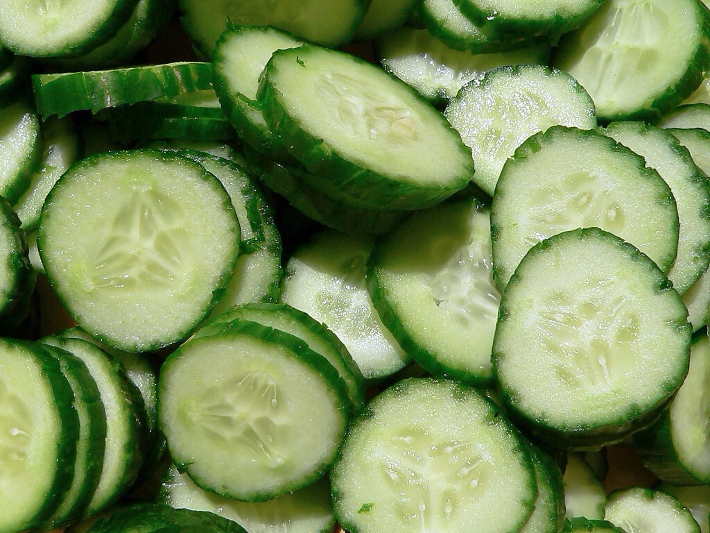 Adding Cucumbers To Your Water Will Make You Pee More So You Will Lose