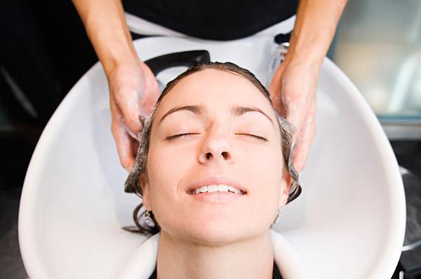 Here S How Much You Should Tip At Your Next Beauty Appointment By
