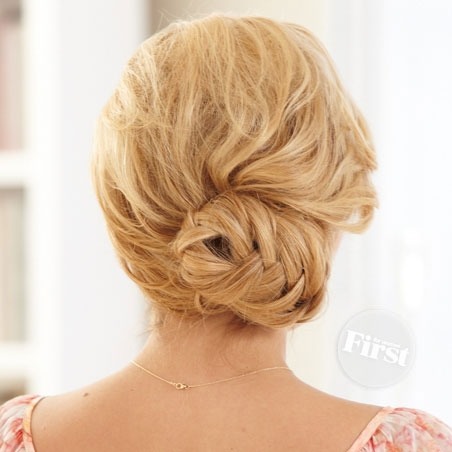 Easy Step By Step Updo Mermaid Bun Great For Weddings