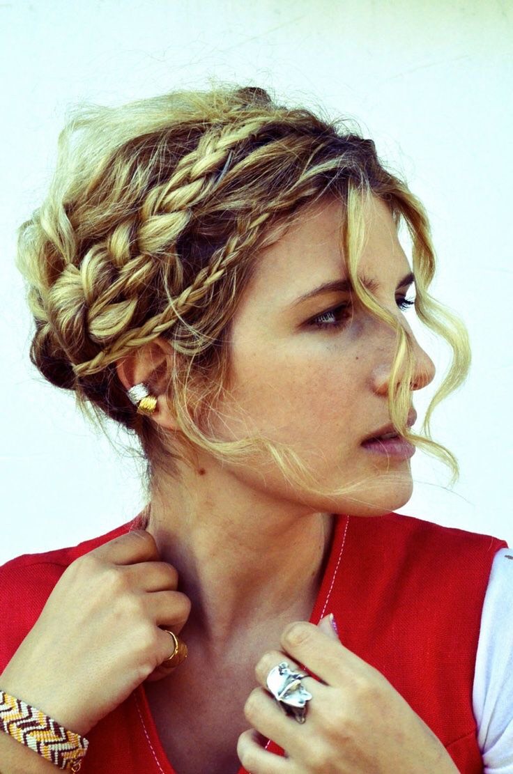 12 Pretty Braided Crown Hairstyle Tutorials And Ideas Holidayhair