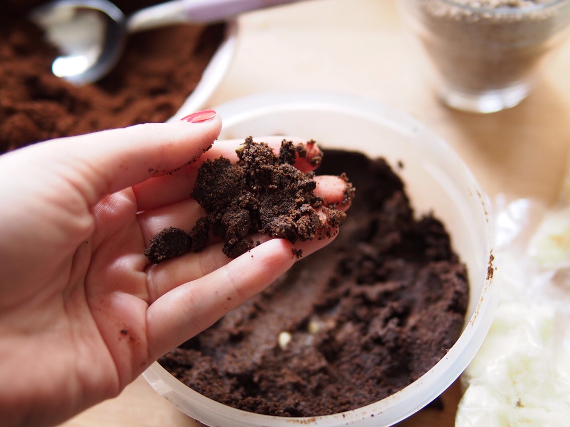 DIY Coffee Scrub To Remove Cellulite Musely