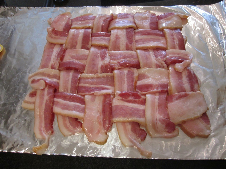 DIY Bacon Or Turkey Bacon Weave Breakfast Burrito!! Wow Musely