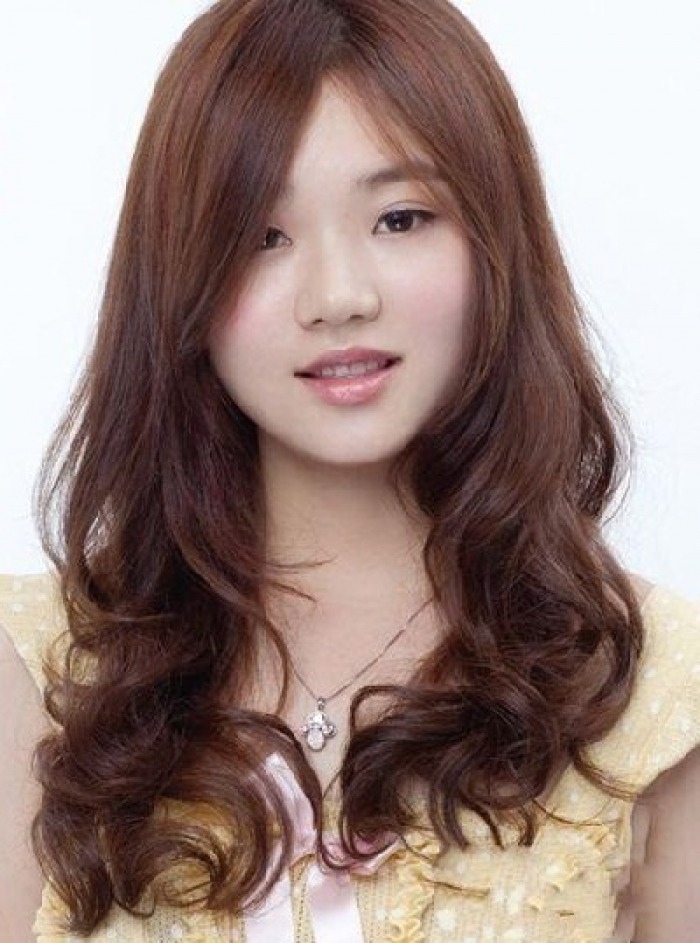 Medium Hair Styles For Round Faces By Priscilla Maldonado Musely