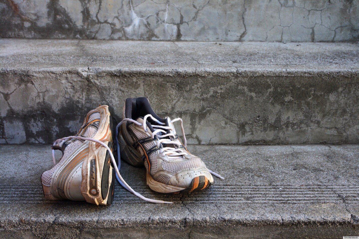 How To Get Rid Of Smelly Shoes Place A Tea Bag Herbal Or Normal In