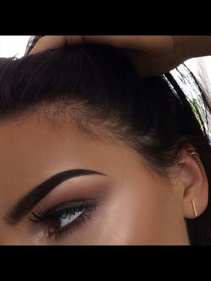 Make up memes. эйша джалаева. On fleek baby maruv перевод. Maruv i want you обложка. торгер fleek.